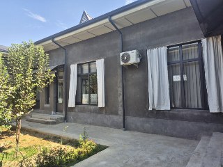 Istihorot Ipakchi mahallasi 6 sot 7 xona