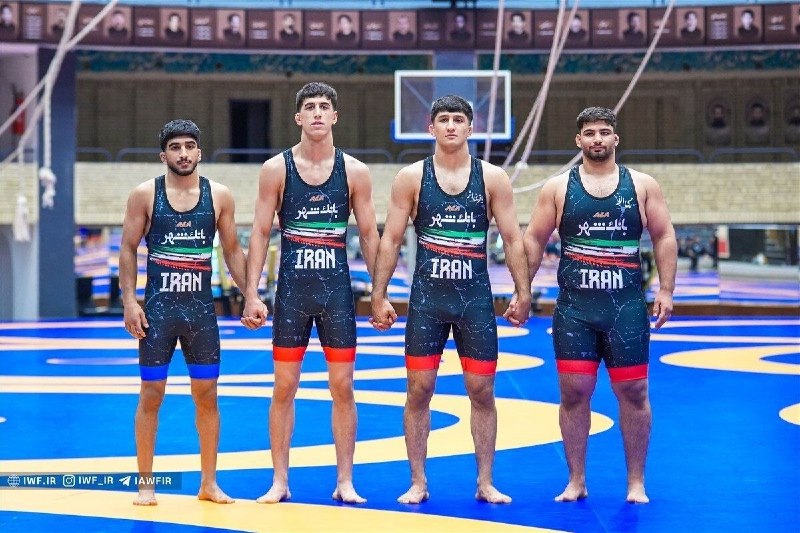 روزنامه سپهرغرب: ⭕️کشتی فرنگی جوانان جهان؛ هتریک برنز نمایندگان ایران در براتیسلاوا🔸️مسابقات ردهبندی و فینال چهار وزن نخست کشتی فرنگی قه