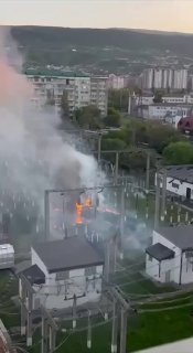 В Махачкале более 90 тысяч человек остались без света после пожара на подстанции «Новая», сообщили в МЧС.