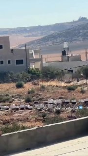 מתנחלים נכנסו לסביבת בית באל-מוע'ייר באבטחת צה"ל