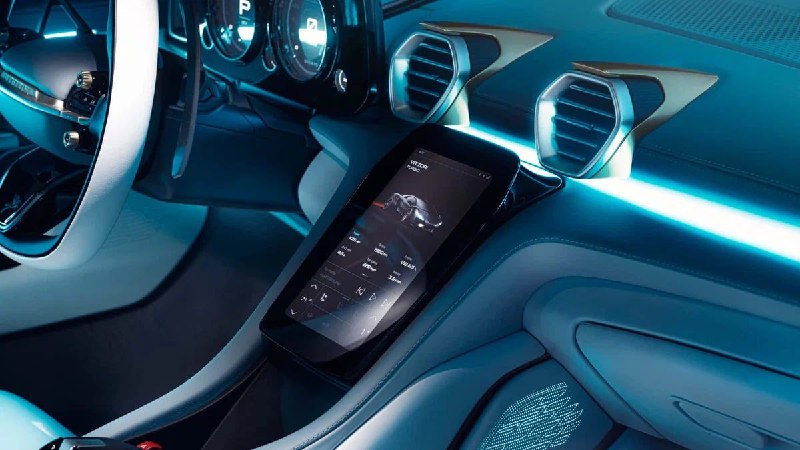 Американский стартап Vittori показал гибридный гиперкар с V12 3