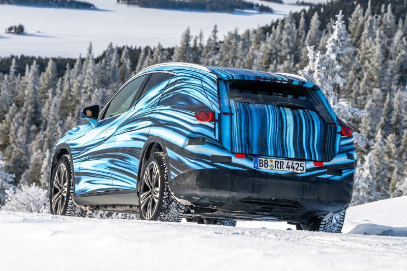 Опубликовано первое изображение электрического Mercedes-Benz GLC 3