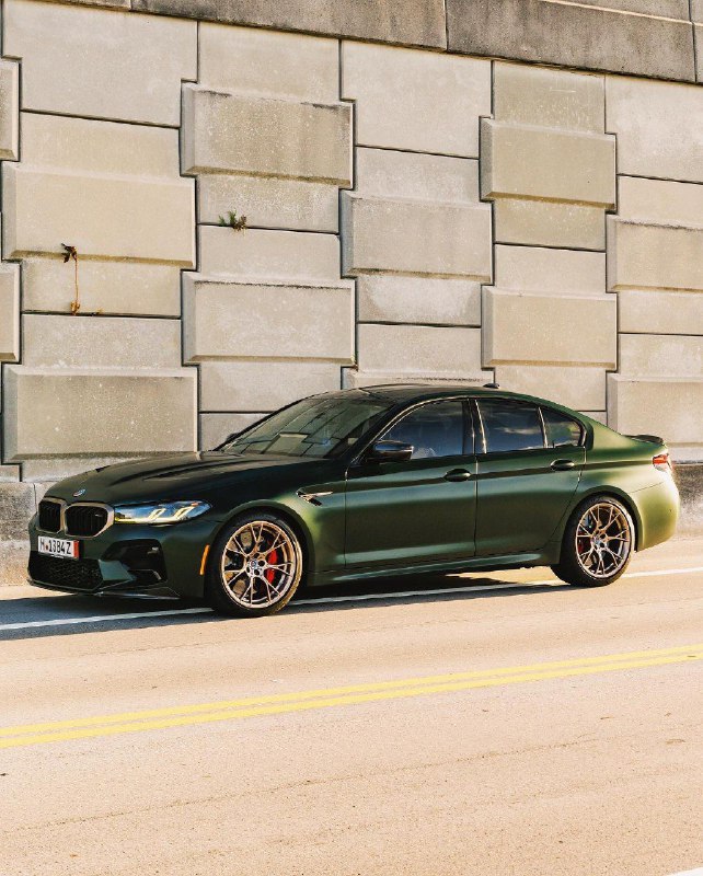 BMW M5 CS