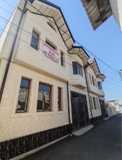 Продаётся 5-комнатный Евро дом с участком 2 сотки