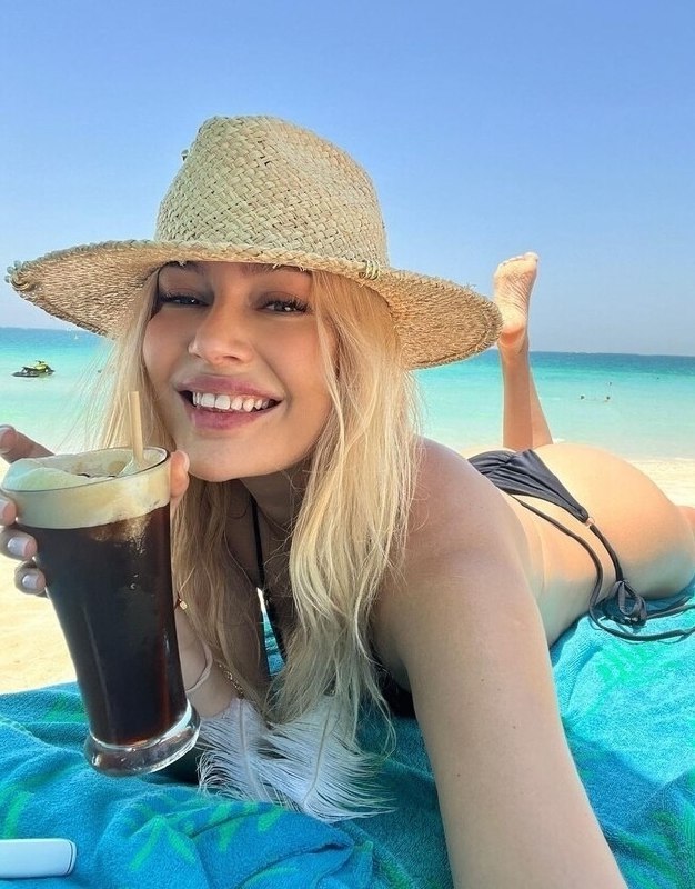 Рудовая покорила подписчиков кадрами без ретуши: «Вот она настоящая!»