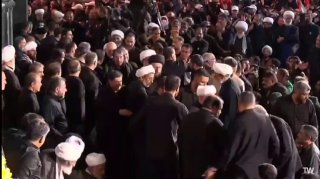 🎦 נוכחותם של גליבאף, מוחסני אג'אי וסייד חסן חומייני במקדש רזאווי
