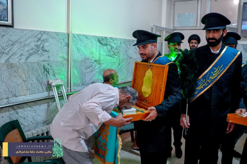 مسجد مقدس جمکران: #خبر_جمکران🟢 عطر انتظار از آستان مقدس مسجد جمکران تا ۲۱ استان کشور⬅️ همزمان با فرارسیدن نهم ربیعالاول، سالروز آغاز امام