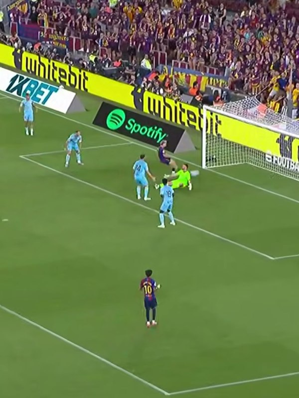 ورزش سه ✔: پاس خوب پدری؛ ⚽️🇪🇸 گل اول بارسلونا | رافینیا '37 بارسلونا 1 - اتلتیک بیلبائو 0 🎥 مشاهده گل 🆔@varzesh3اشتباه عجیب لاپورت؛