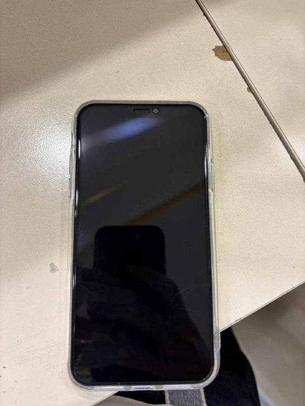 Продам 11 айфон батарея