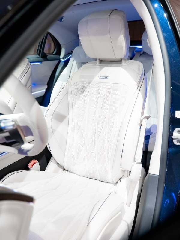 S 63 E AMG 805 HP 4.0-L V8 BITURBO 3