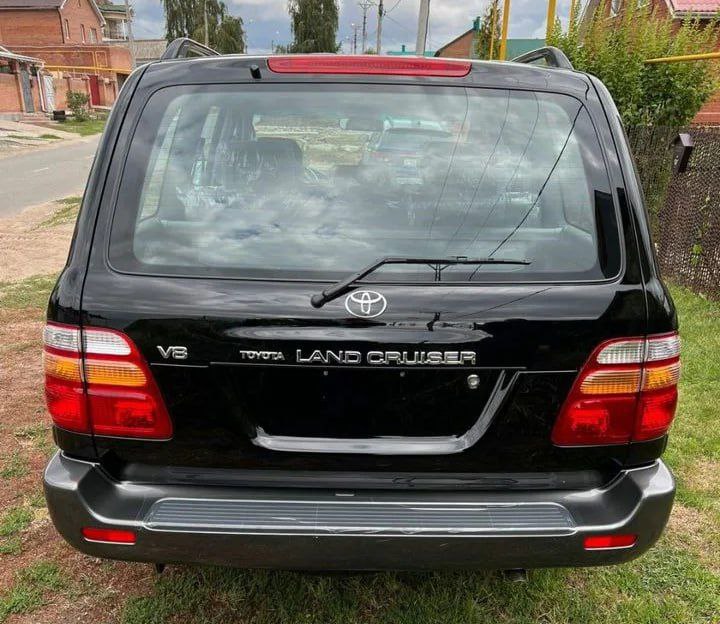 В России продают 21-летний Toyota Land Cruiser за 23 млн рублей 2