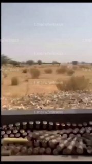 ️🇸🇩 צילומים המתעדים לכאורה את הכוחות המזוינים של סודאן באמצעות תותח 23 מ"מ כדי להפיל מטוס קרב RSF.