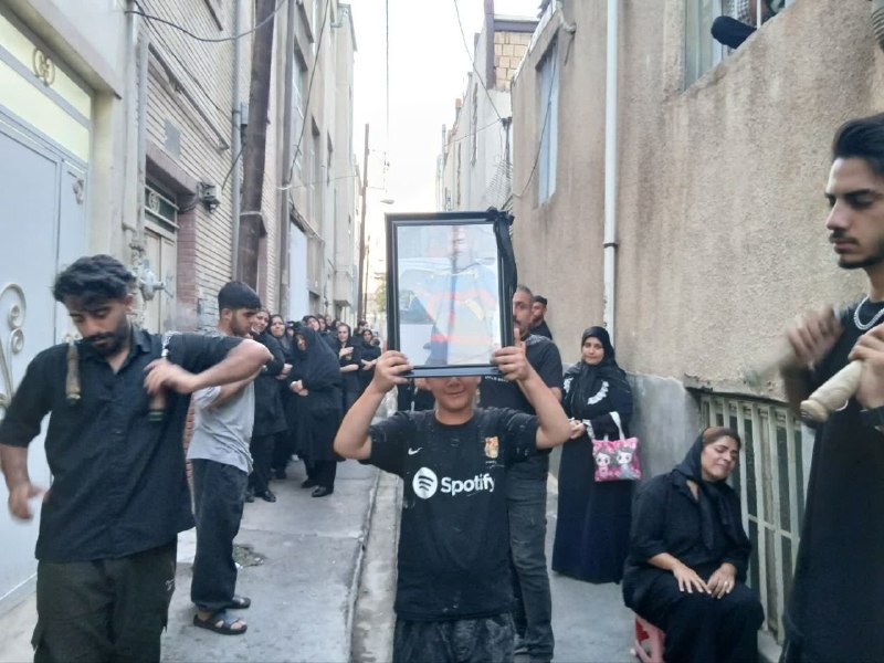 پنجکیها: تصاویری از مراسم زنجیر زنی مرحوم تازه درگذشته جوان ناکام آقا فريبرز احمدی پنجکیفرزند گرامی: آقا شعبانعلی 📆امروز پنج شنبه