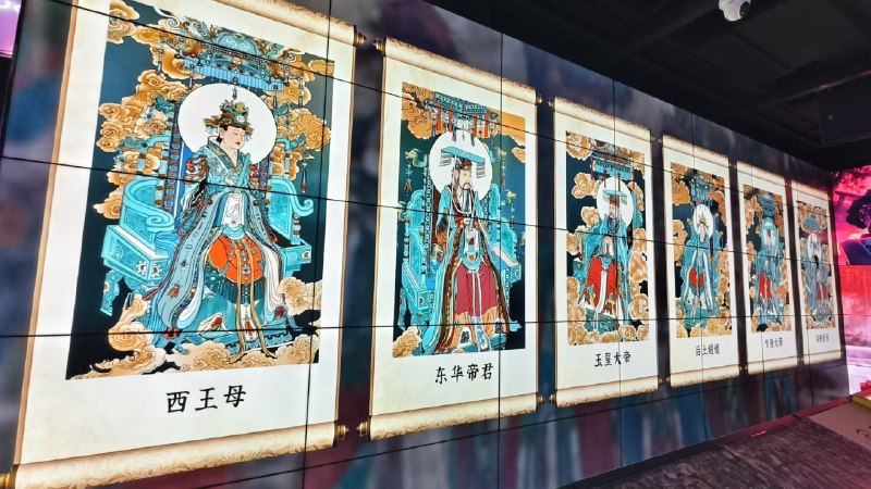 机器人酒吧 ROBO SPACE机器人酒吧 ROBO SPACE