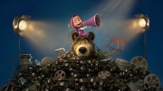«Маша и Медведь» получит полнометражный мультфильмОб этом рассказали в Variety со ссылкой на студию MiM, основанную Олегом Кузовковым — создателем оригинального мультфильма. Студия сообщила, что предложит зрителям обновлённый взгляд на персонажей, а сам Ку