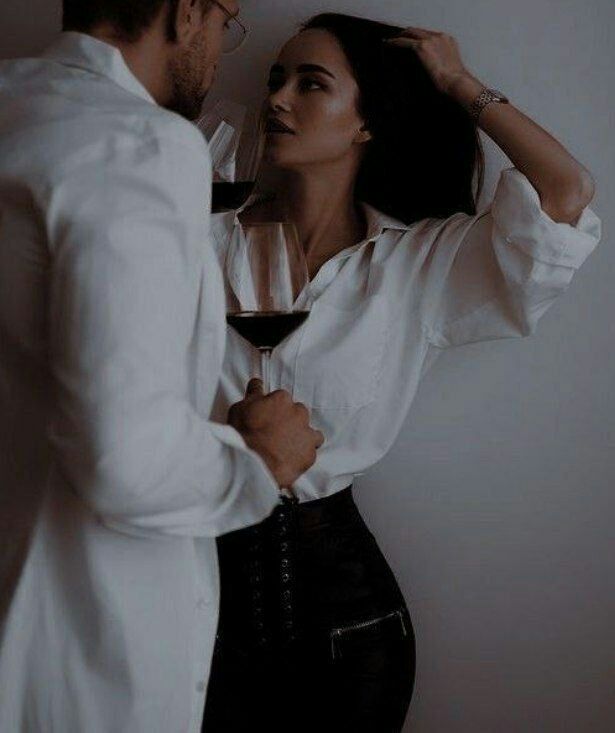 🌿 ❤ دلــدادگـان‌ٖؒ ❤🌿: تا شرم هست، پرده‌ے بیگانگے به‌جاستما را شراب با تو مگر آشنا كند