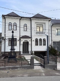 5-room apartment, 280 m² for sale