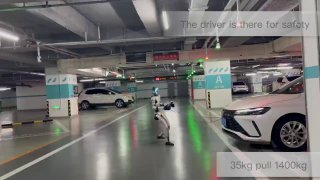Робот Unitree G1 потянул автомобиль весом 1,4 т Пекинская академия искусственног