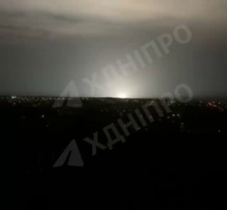 תאונה בקנה מידה גדול אירעה בדנייפרופטרובסק עקב תקיפה רוסית: לאחר הפיצוצים נותר חלק נכבד מהעיר ללא חשמל.