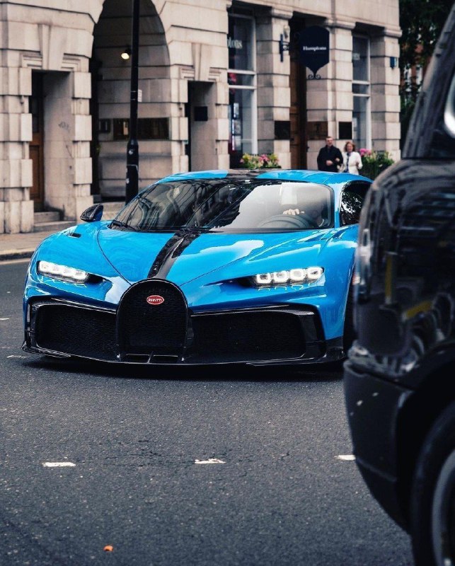 Bugatti Chiron Pur Sport 2