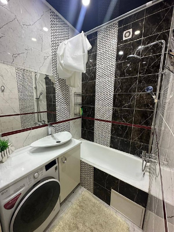 🏠 Сдаётся новая 2-комнатная квартира | Золотой квадрат📍 Район: Исанова / Боконбаева📐 Площадь: 50 м²🏢 Этаж: 8 из 10✨ Тип: студийная планировка✔ Современный качественный ремонт✔ Закрытый двор✔ Охран