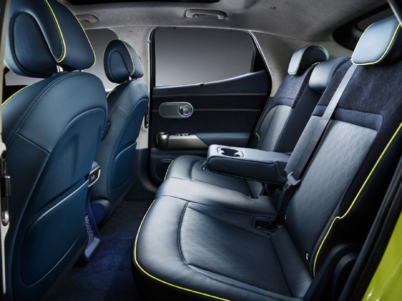 2022 Genesis GV60 6