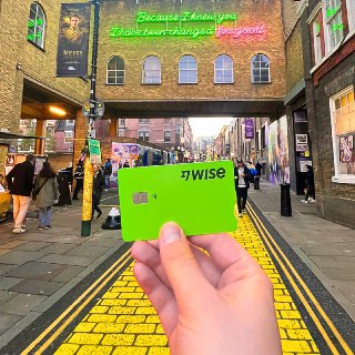 Wise начал блокировать карты россиян без ВНЖ, депутат ГД назвал причину блокировки WhatsApp. Главное за 1 декабря — коротко #водномпосте🔷 Нобелевские лауреаты попросили включить в мирный план по Украине пункт о помиловании или обмене политзеками.🔷 Депутат 