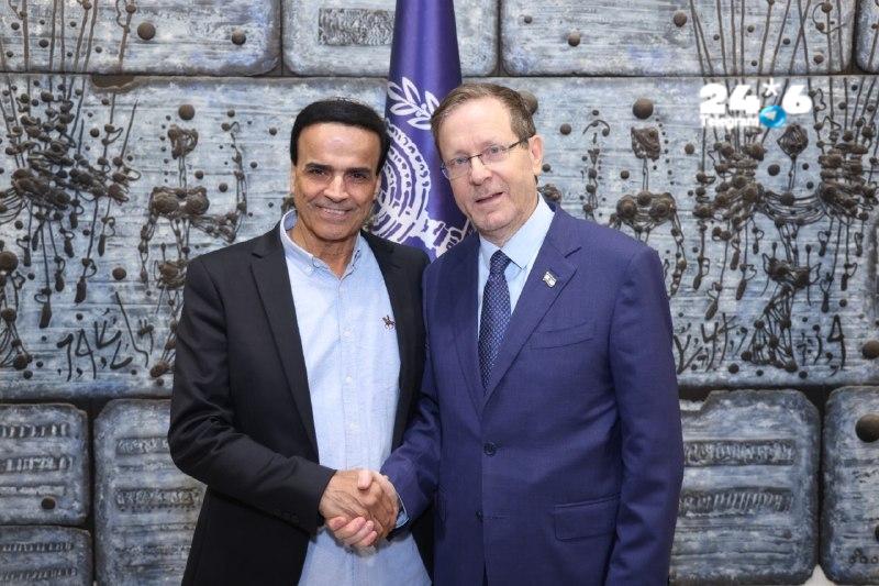 🇮🇱 נשיא המדינה יצחק הרצוג ורעייתו מיכל אירחו אמש את חברי עמותת ת.מ.י, הפועלת לקידום ולשימור התרבות והזמר…