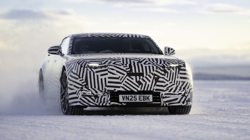 Первый люксовый электрокар Jaguar вышел на финальн...