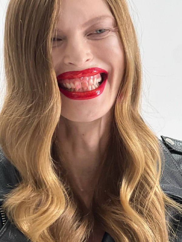 Какая же она красивая Не могу 