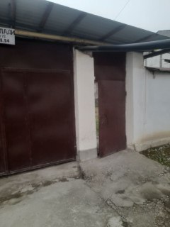 Srochna uy sotiladi