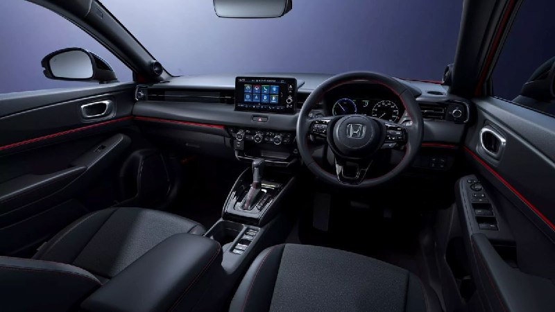 Honda представила спортивную версию кроссовера Vezel 4