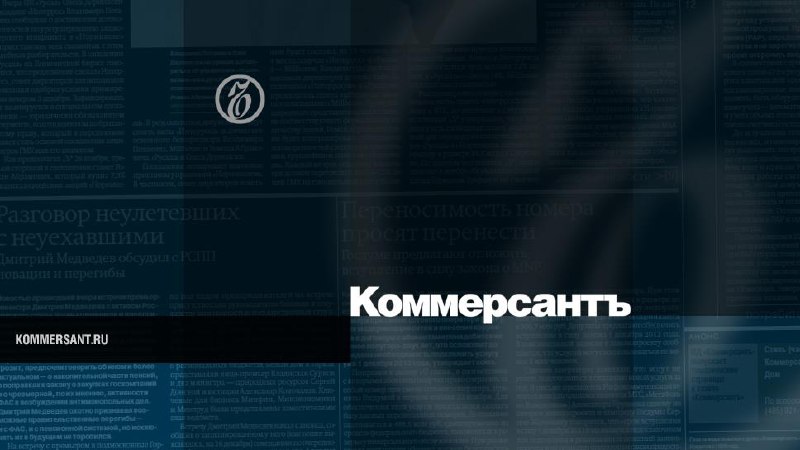 На границе Казахстана и России скопились тысячи грузовиков.