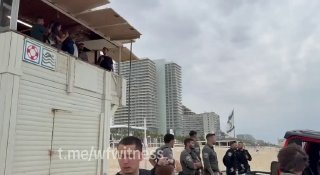 השר לביטחון לאומי של ישראל, איתמר בן גויר, ביקר בחוף הים כדי להזהיר את הישראלים שמספר גדול של מצביעים ערבים…