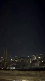 סצנות של טילים איראניים בשמי ירדן בדרכם לעבר בסיסים אמריקאים בירדן