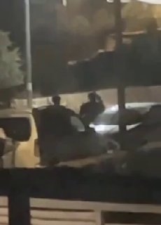 חלק מכוחות הכיבוש מסתערים על פרבר אקטבה, מזרחית לטול כרם