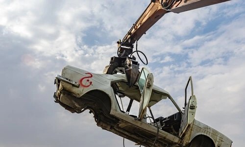 خبرگزاری صنایع: مشوق ۱۸۰ میلیونی دولت برای جایگزینی خودروهای فرسوده‌فرآیند نوسازی ناوگان فرسوده با هدف خروج از گلوگاه‌های فعلی و مهار نا