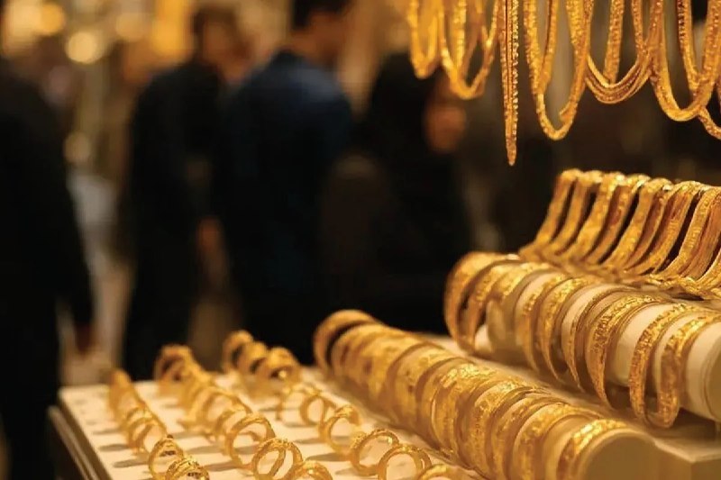 پایگاه خبری گسترش نیوز: 🔔 پیش‌بینی قیمت طلا تغییر کرد / قیمت طلای ۱۸ عیار با دلار ۱۹۰ و ۲۱۲ هزار تومانی چقدر می‌شود؟🔹 مؤسسه سرمایه‌گذاری ولز فار