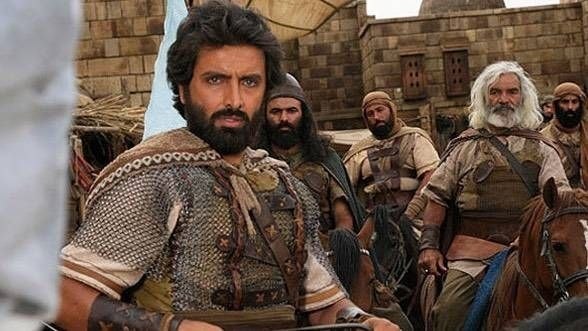 روزنامه جام جم: «ملک سلیمان» در شبکه نمایش🔹فیلم سینمایی «ملک سلیمان» به کارگردانی شهریار بحرانی، امشب ساعت ۲۱ از شبکه نمایش پخش می شود.🆔