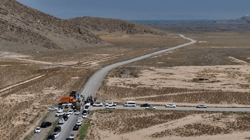 اخبار آذربایجان غربی: احداث جاده ۲۰ کیلومتری شوطلو - شوربلاغ در منطقه آزاد ماکو آغاز شد🔹️همزمان با نخستین سفر دبیر شورایعالی مناطق آزاد تجاری