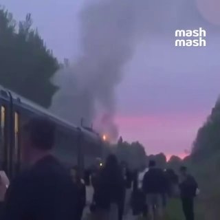 Украинские БПЛА типа ФП-1 атаковали пассажирский поезд в Латвии. А ещё — разрушили резервуар-пустышку на НПЗ.В воздушное пространство страны залетели два беспилотника: один — упал на нефтебазу, второй — на поезд. Людей эвакуировали, предварительно, обошлос