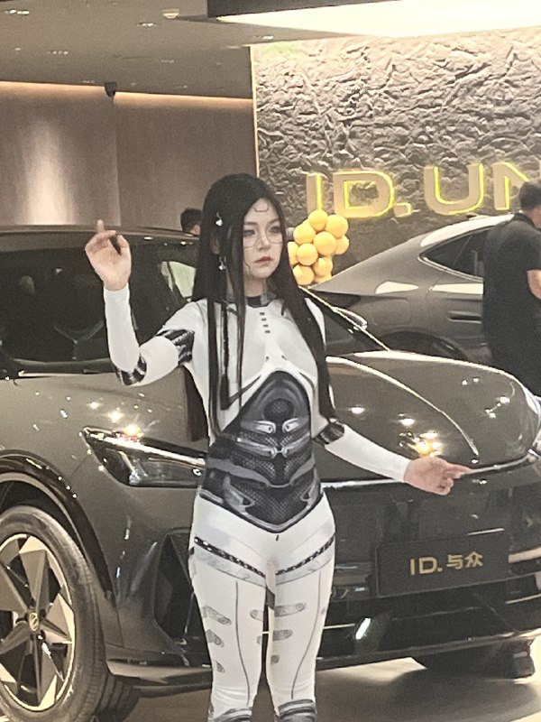 长宁龙之梦你好耍老子我还在想现在机器人技术这么先进了吗我走近看了又看：“天呐 这个机器人也太真了…细节好到位 他们鼻子还会出油哎”过了一会 朋友忍不住了 问了工作人员“对的 是真人”长宁龙之梦你好耍老子我还在想现在机器人技术这么先进了吗我走近看了又看：“天呐 这个机器人也太真了…细节好到位 他们鼻子还会出油哎”过了一会 朋友忍不住了 问了工作人员“对的 是真人”