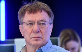 ⚡️ Объявленный экстремистом и лишенный имущества миллиардер Галицкий сбежал из России через Беларусь по голландскому паспорту — прокуратураИнвестор Александр Галицкий, несмотря на запрет, покинул Россию вскоре после решения суда о признании его фонда Almaz