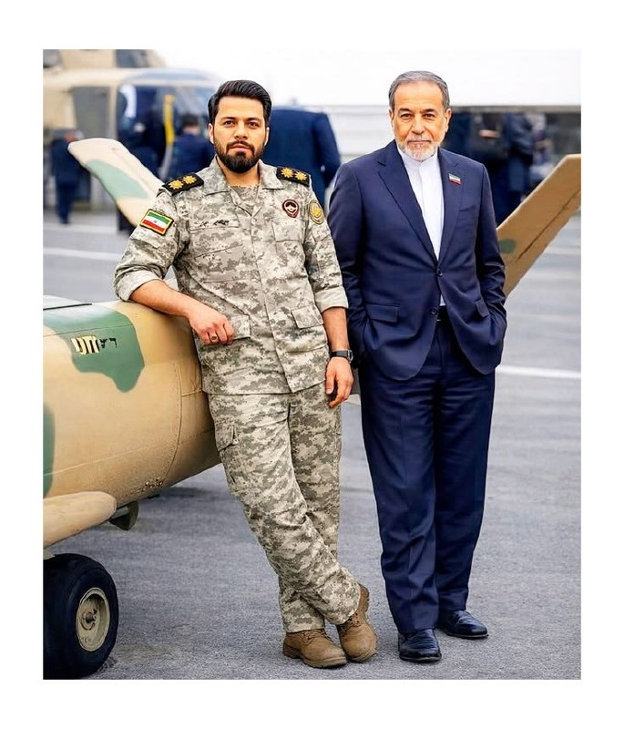 ⓀoD85: دارن با هوش مصنوعی تلاش میکنن ثابت کنن که سخنگو هوش مصنوعی نیست!عجب شیر تو شیریه :)))@kod85دارن با هوش مصنوعی تلاش میک