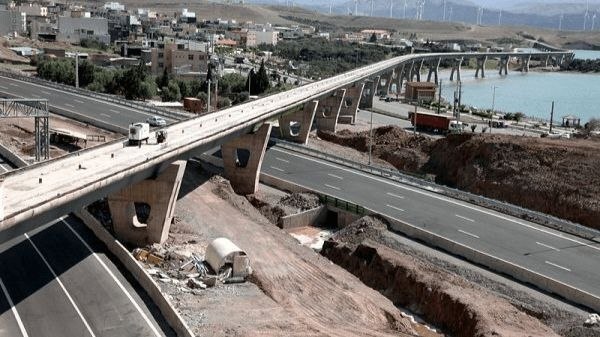 منجیل خبر (منجیل نیوز): راهآهن رشت-آستارا، تکمیل حلقه مفقوده کریدور شمال-جنوب🔹راهآهن رشت-آستارا به طول ۱۶۲ کیلومتر، پس از پیشرفت در روند تملک