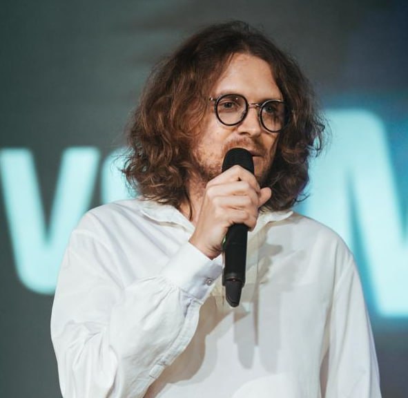 בית משפט במוסקבה גזר את מיכאיל סוטוב* שלא בפניו לשנת מאסר הבלוגר נמצא אשם בהתחמקות מחובותיו של סוכן זר. בית…