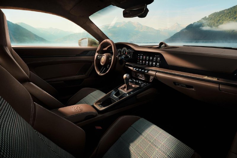 Представлен 911 GT3 90 F. A. Porsche — юбилейная модель, созданная в честь 90-летия Фердинанда Алекс 7