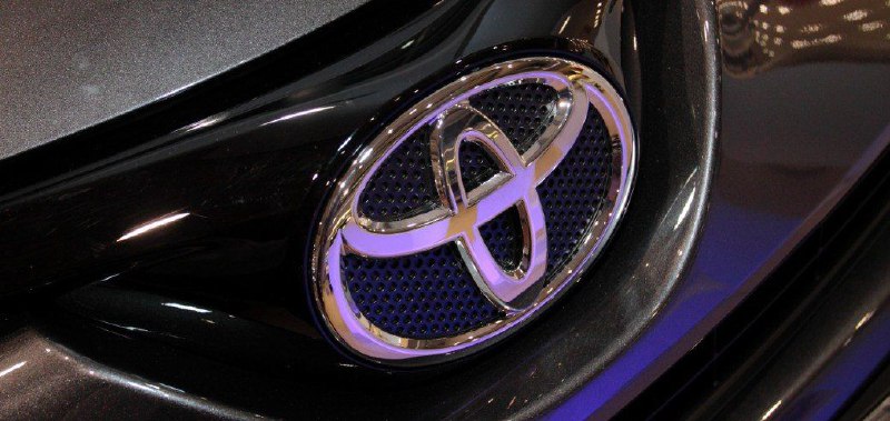 Корпорация Toyota Motor призвала 50 тыс. американских владельцев ряда моделей марки прекратить польз