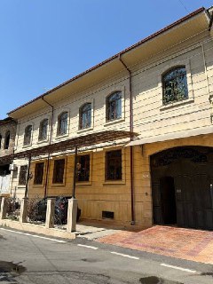 Продаётся дом в Юнусабадском районе, улица Регистон