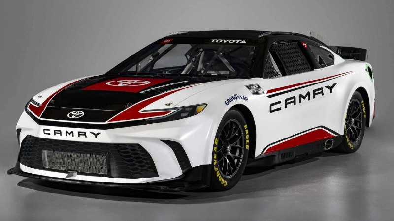 Toyota представила претендента на кубок NASCAR 2024 года
